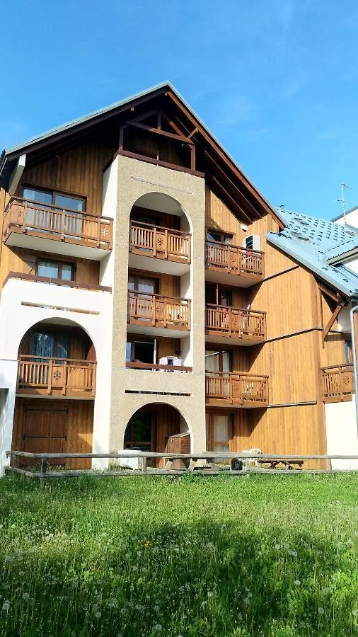 Studio Avec Jardin Et Garage, Proche Super Venosc Les Deux Alpes Apartment